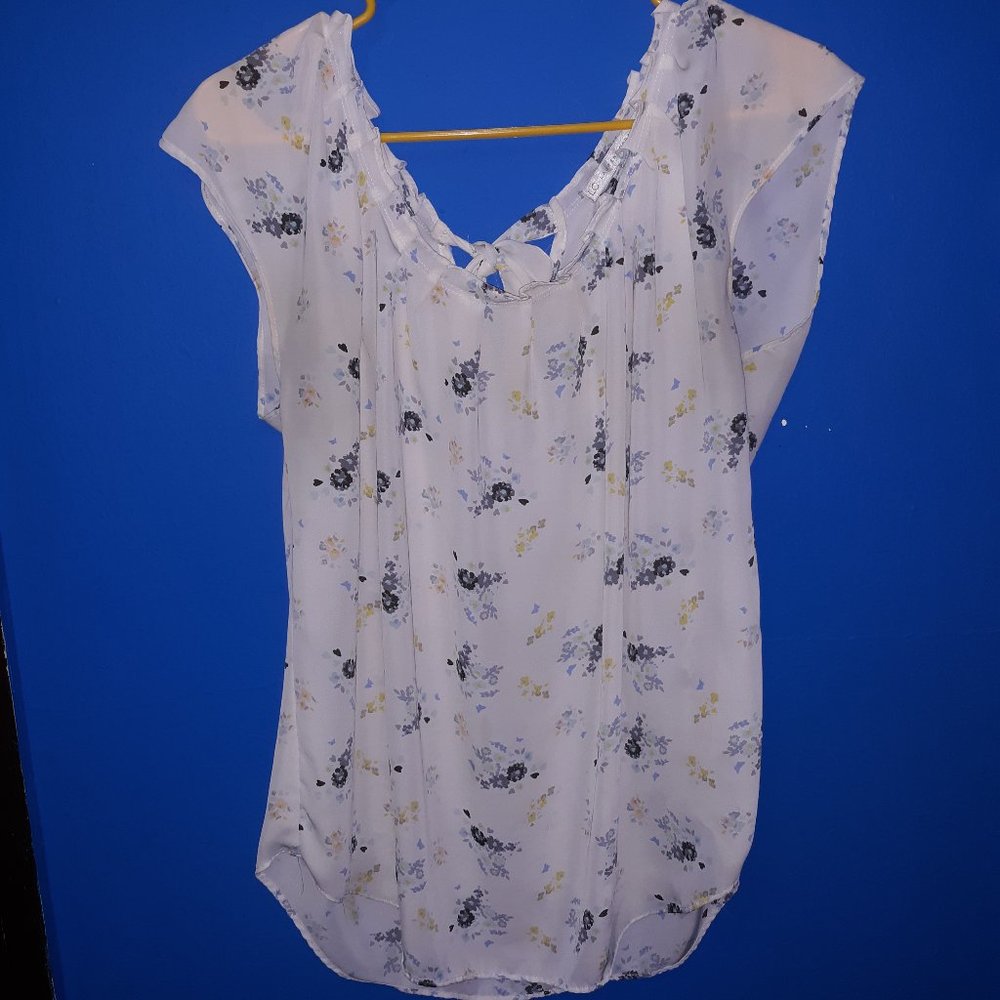 LC Lauren Conrad Pleated Peasant Top